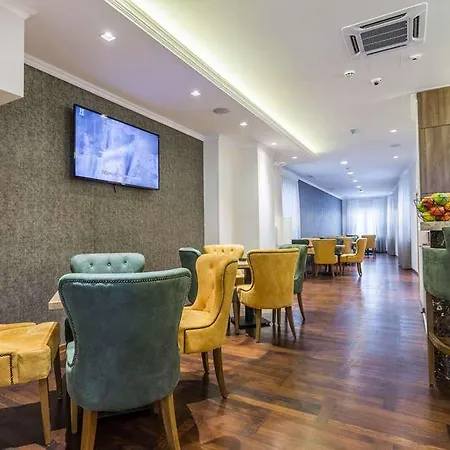 Hotel Royal Inn 
